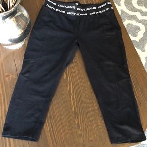 DKNY Black Capri Leggings (S)
